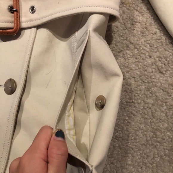 Banana Republic Double Breasted Cream Colored Coat - Picture 8 of 9